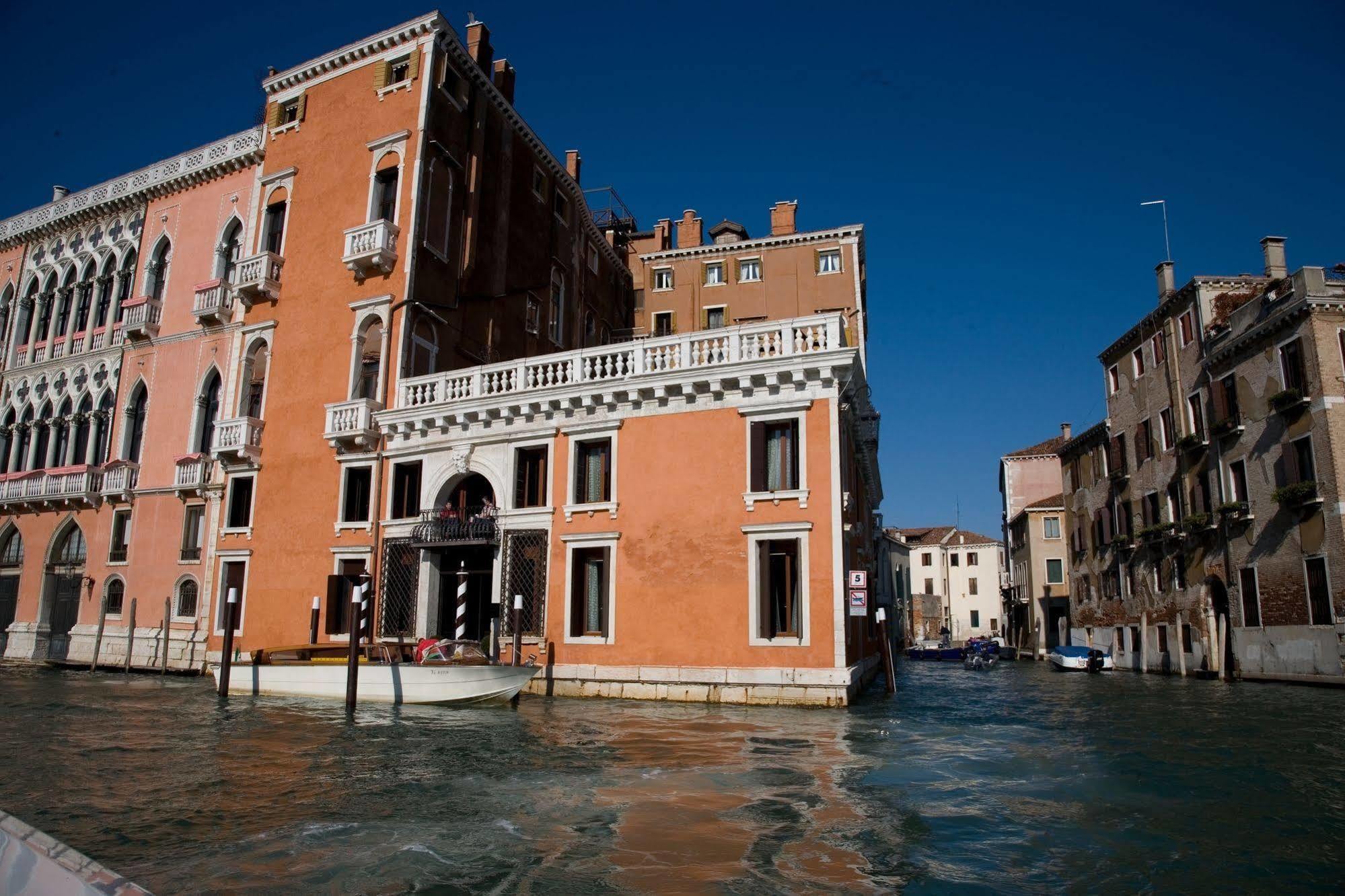 Hotel Palazzo Barbarigo Sul Canal Grande Венеция Экстерьер фото